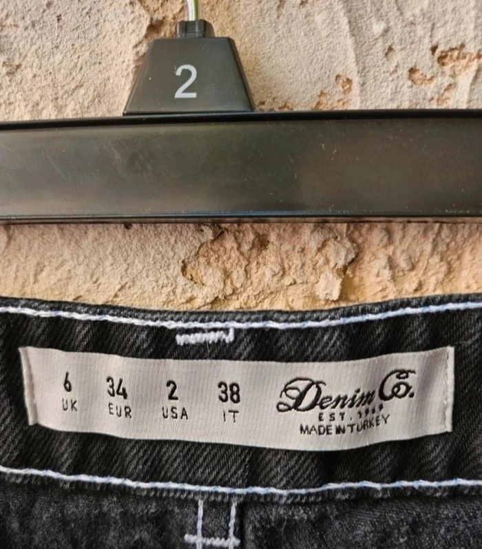 Jupe en jean noir - photo numéro 2