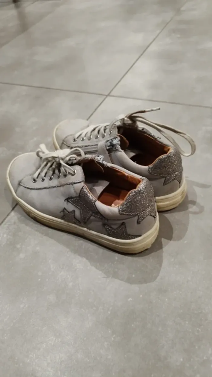 Chaussures babybotte taille 30