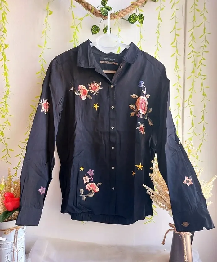 Chemise Scotch & Soda – S – Noir Brodé – État : Excellent