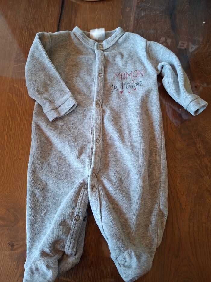 Lot 3 pyjamas 3 mois - photo numéro 1