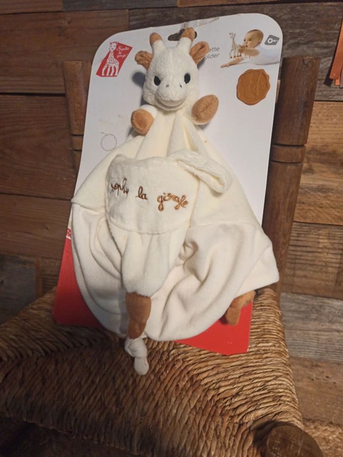 Doudou Sophie la girafe neuf - photo numéro 2