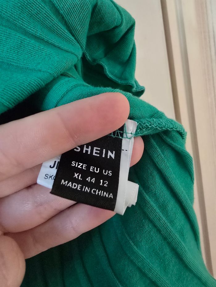 Petit pull - photo numéro 3