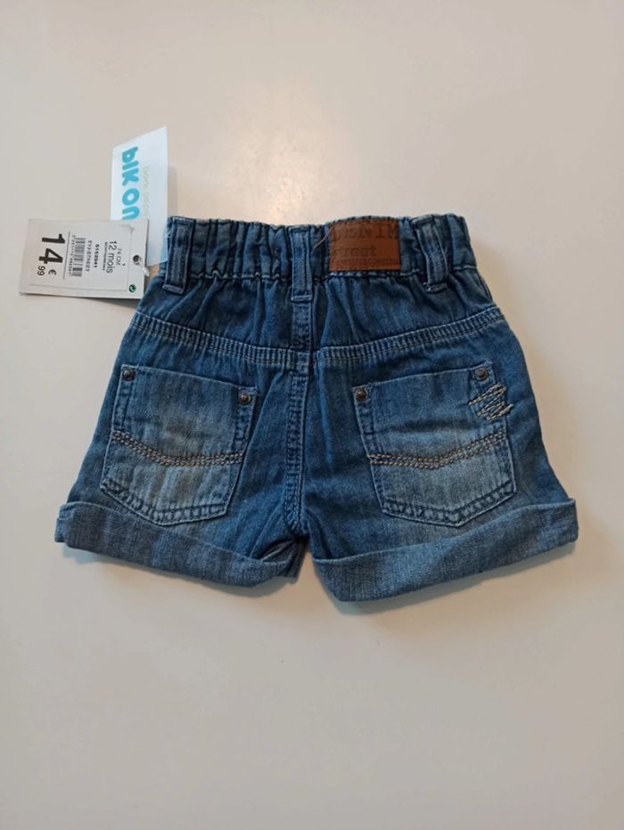 Short neuf étiqueté - photo numéro 2