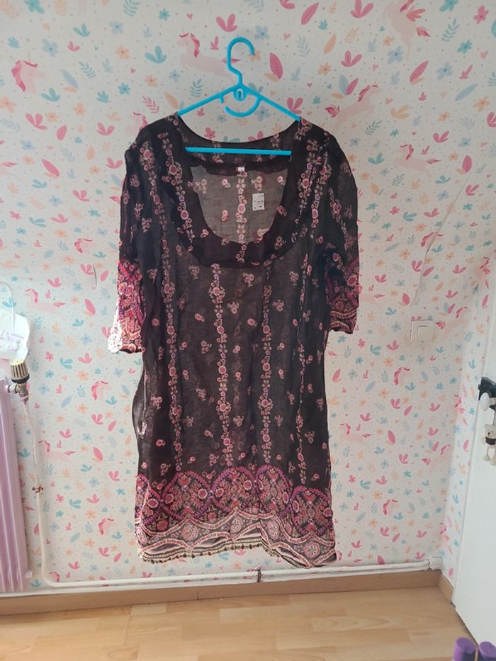 Tunique transparente