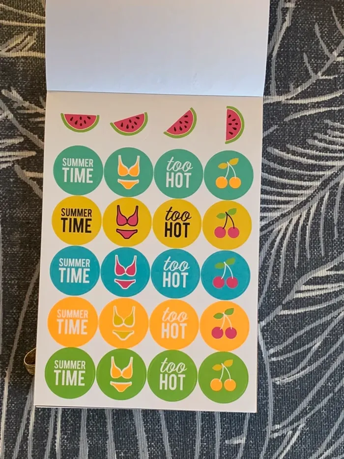 Carnet de stickers divers - photo numéro 4