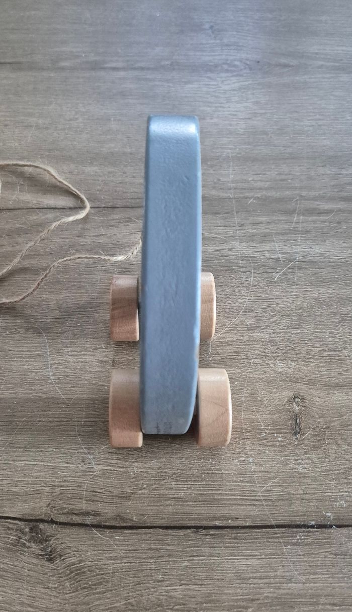 Éléphant en bois à tirer - photo numéro 5