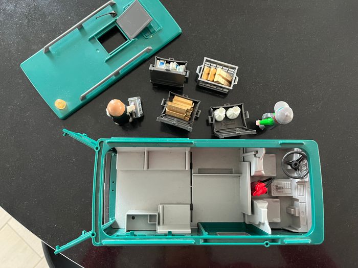 Camion/fourgon Playmobil “convoyeur de fonds” (réf. 5566) - photo numéro 5