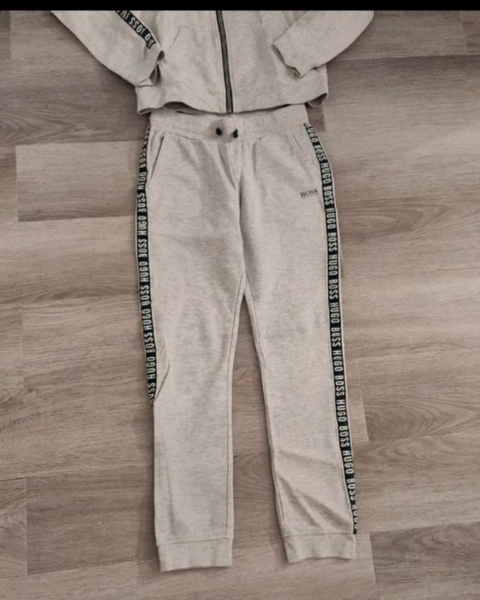 Ensemble garçon Hugo Boss en 12 ans - photo numéro 3