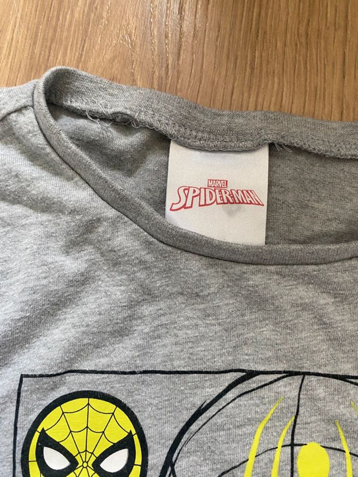 t-shirt spider man Marvel - photo numéro 3