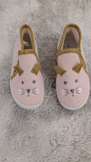 Pantoufles Vertbaudet taille 24