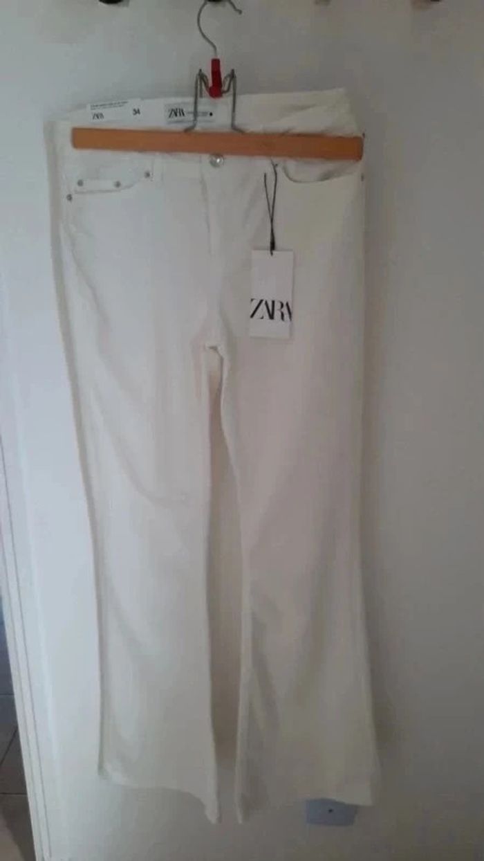 Jean blanc pattes d'éléphant Taille 34 - photo numéro 2