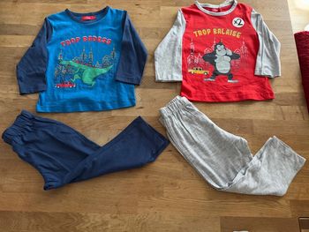 Lot de deux pyjama  