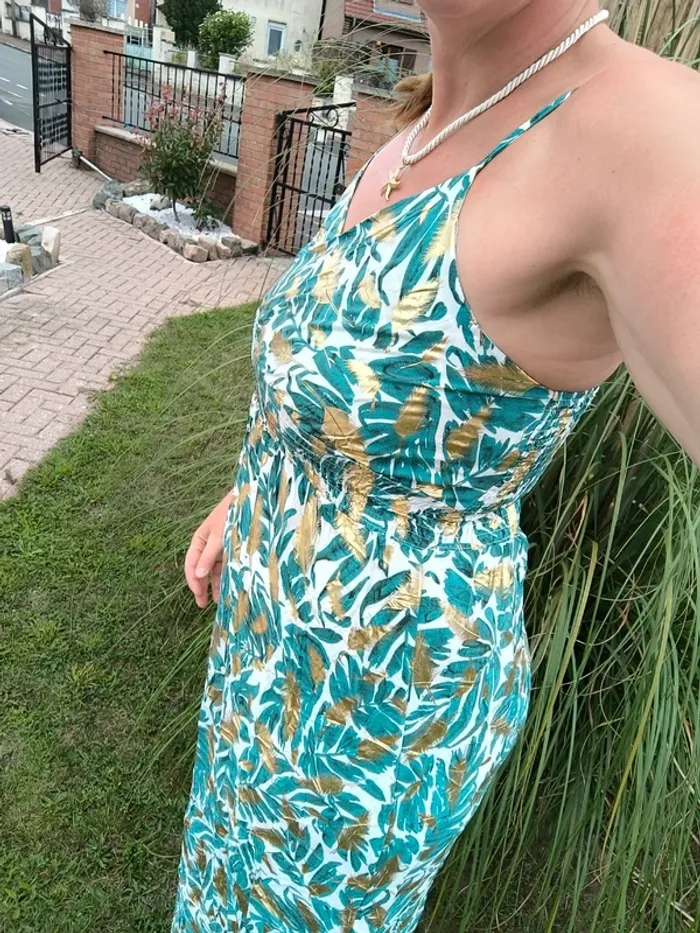 Robe longue imprimée tropicale verte et dorée été taille 40/42 - photo numéro 3
