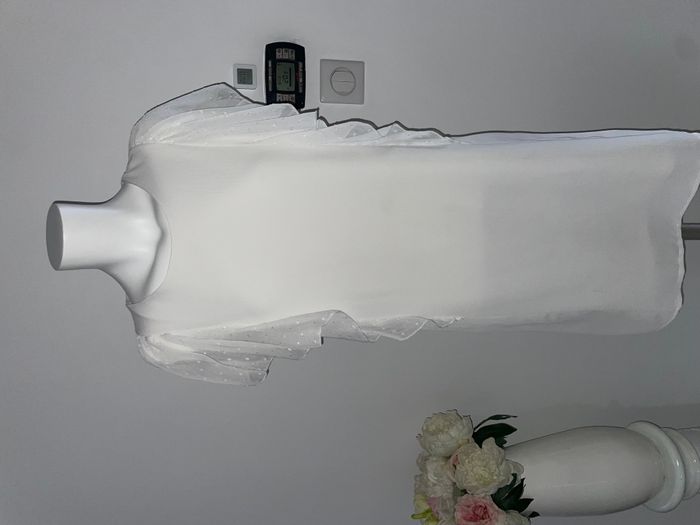 Robe fluide manches volantées plumetis