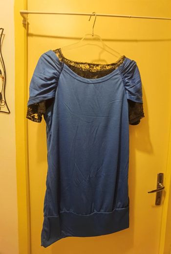 Long t-shirt Blau électrique Dentelle noire