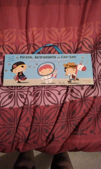 Coffret 3 petits livres Pirate, astronaute et cow boy
