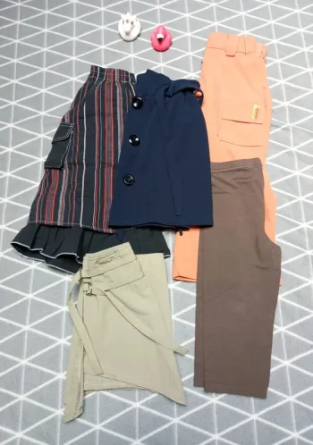 🦄 Lot 5 vêtements, 6 ans