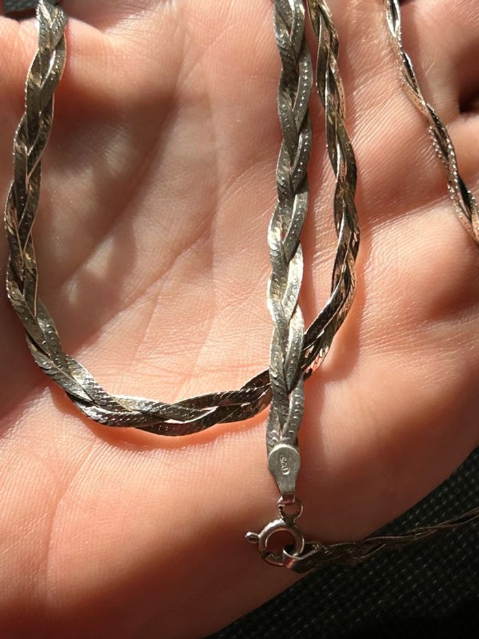 Beau collier plat en argent massif tressé femme TBE - photo numéro 3