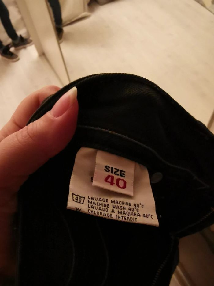 Jean taille 40 - photo numéro 3