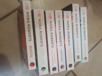Lot de livres de Nora Roberts