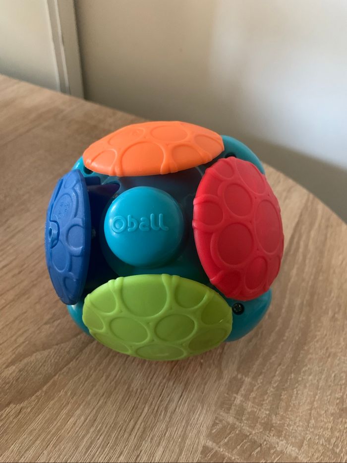 Balle d’activité bébé oball