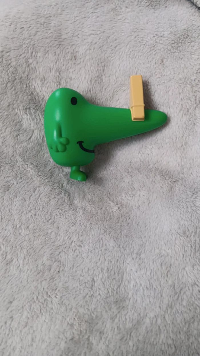 Monsieur curieux macdo - photo numéro 2