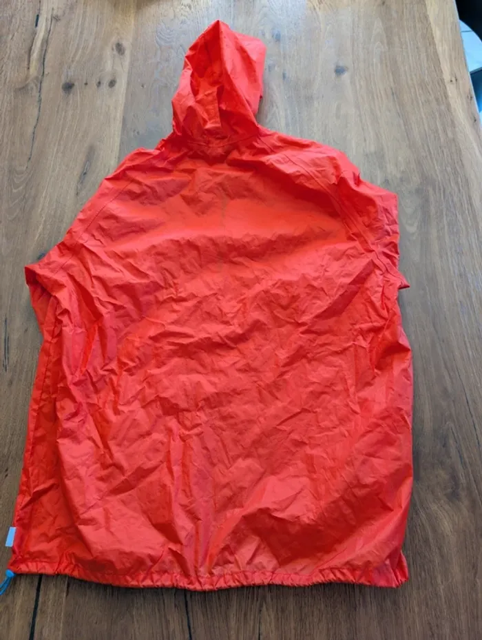 Coupe-vent Decathlon M/L - photo numéro 2