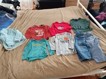Lot vêtements garçon 2 ans 