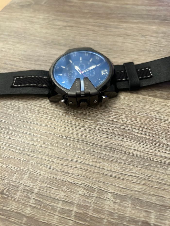 Montre Diesel neuve jamais portée - photo numéro 2