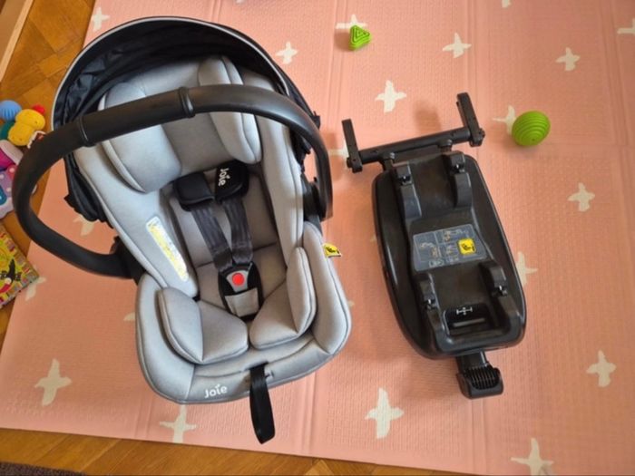 Siège Auto/coque Joie i-reclyne avec i-base et adaptateur pour poussette