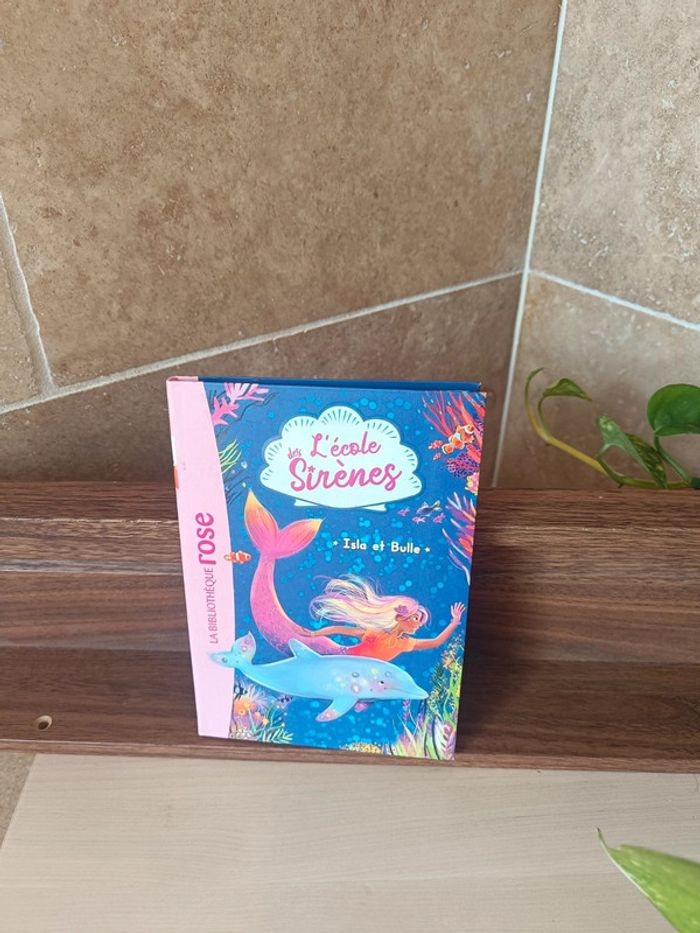 Livre l'école des sirènes - photo numéro 2