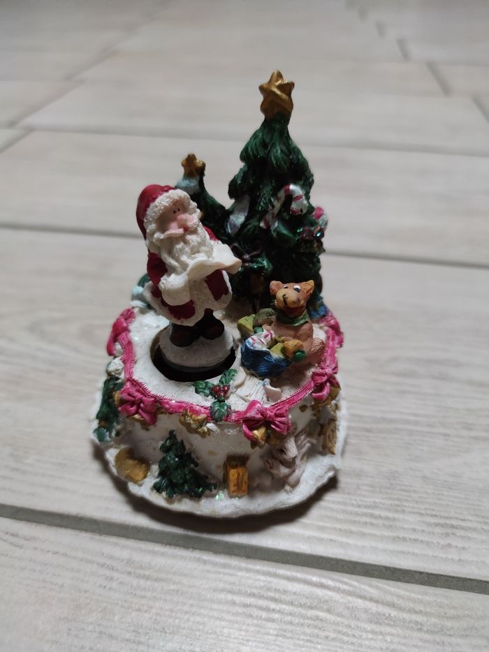 Figurine de Noël musicale - photo numéro 2