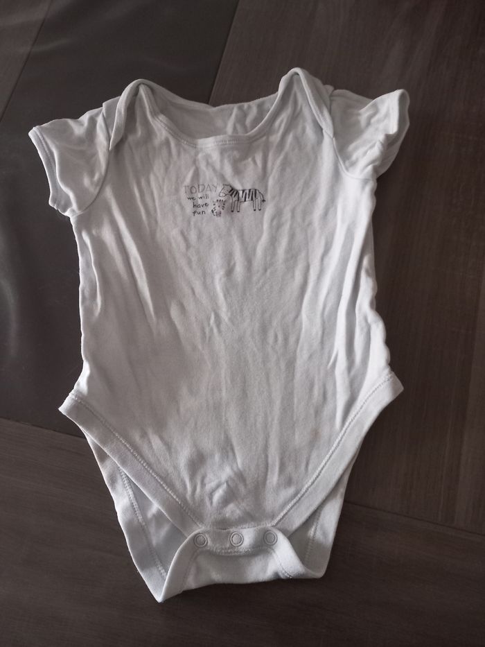 Lot de 3 body 12-18mois - photo numéro 4