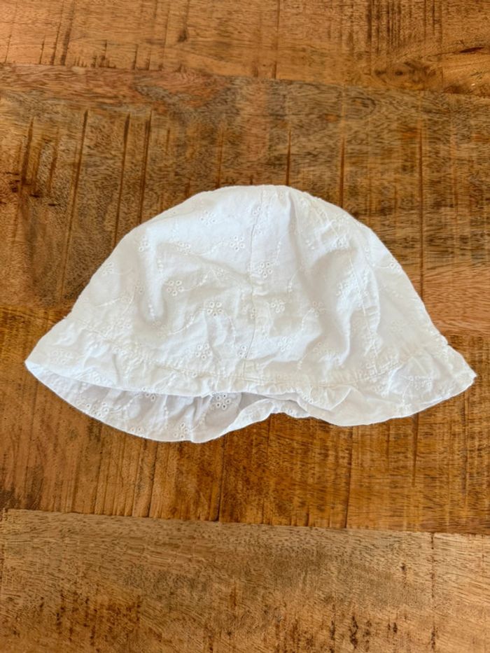 Chapeau bébé blanc Kiabi - photo numéro 2