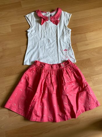 Tee shirt et jupe