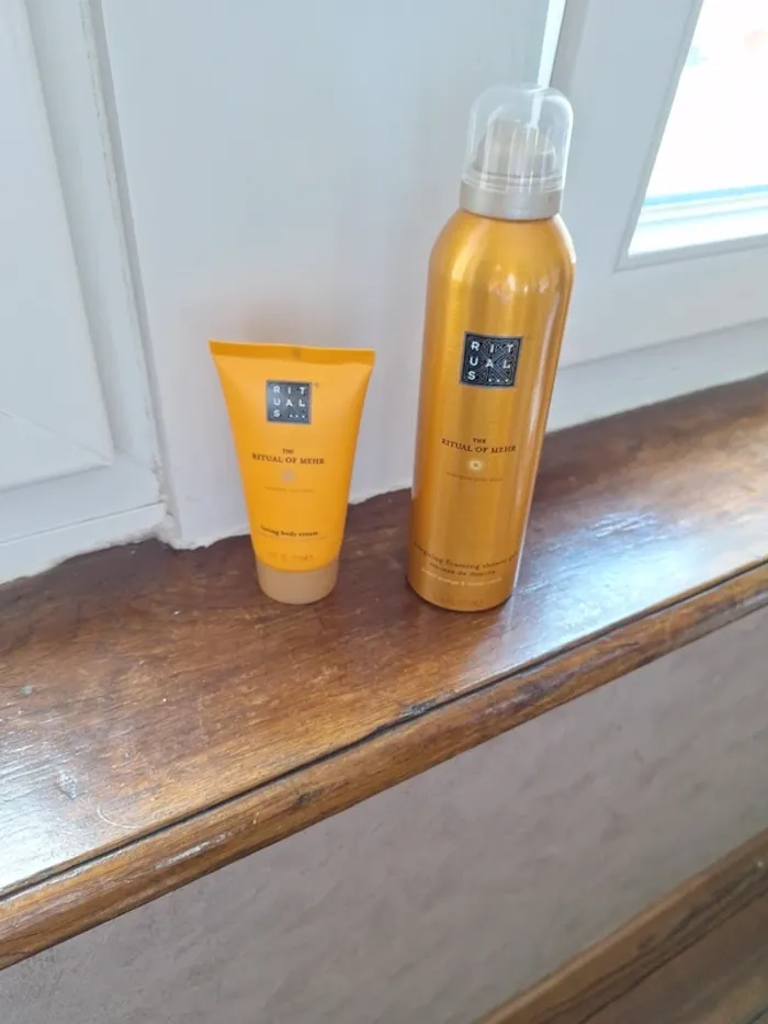 Mousse de douche+ crème corps