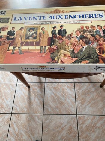 Jeu  la vente aux enchères ancien
