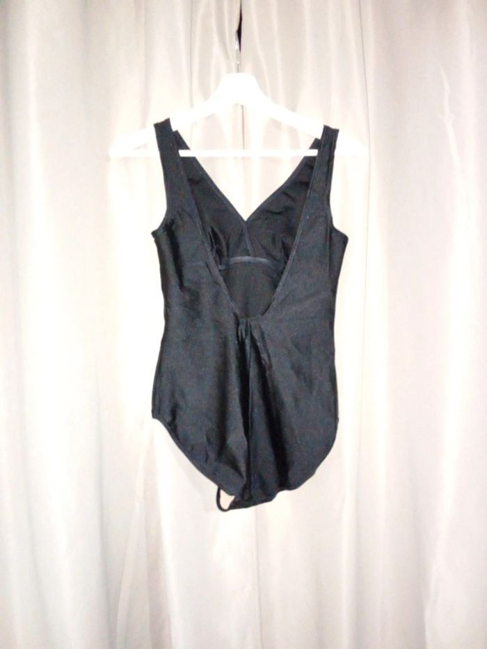 Maillot de bain noir col V taille 42 - photo numéro 4