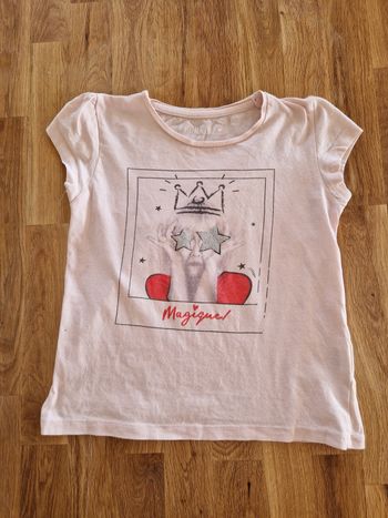 T-shirt taille 6ans