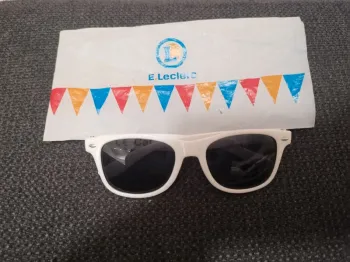 Paire de lunettes de soleil enfant leclerc