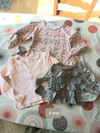 Lot 3 pulls gilets légers été 🏖 taille 6 ans dont Neuf