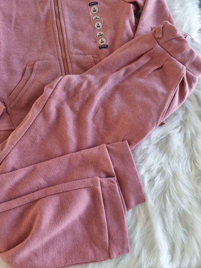 NEUF (non porté) 🏷🏷🤩😍🩷🩷🩷superbe jogging fille 8 ans🩷🩷🩷😍🤩 - photo numéro 6