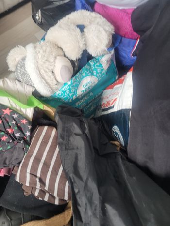 Lot de vêtements de marque 