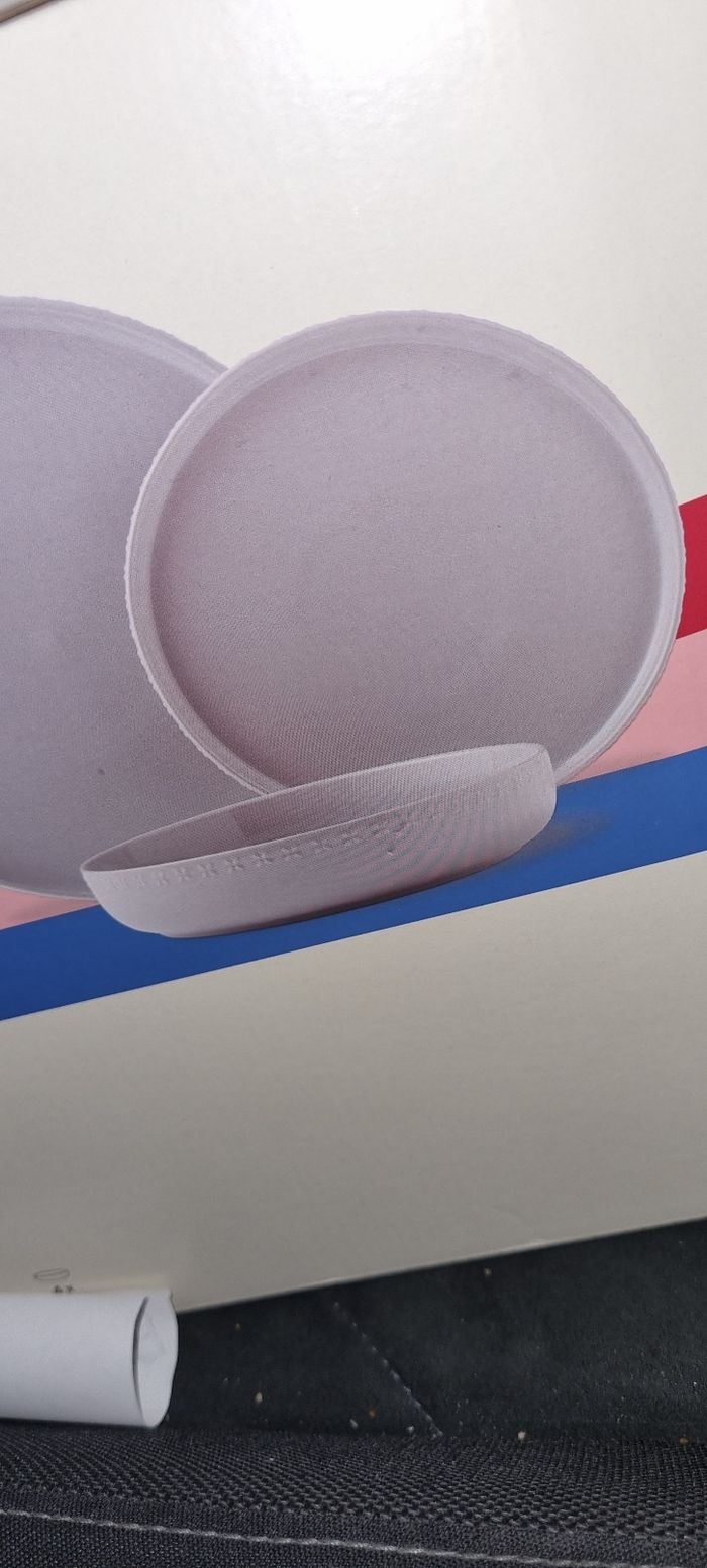 Deux sets vaisselle neufs à 35 je ne fait pas d envoie - photo numéro 2