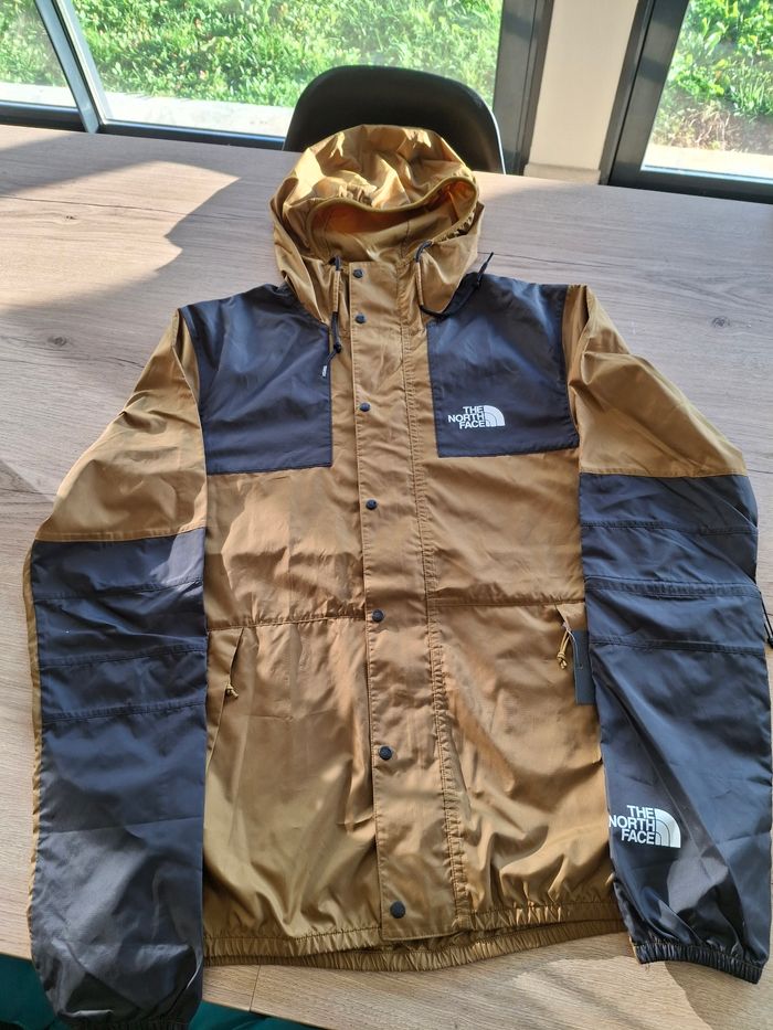 Veste Imperméable The North Face Mountain Seasonal XS Neuve