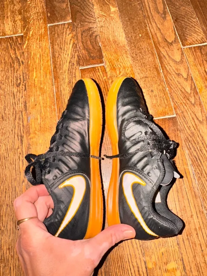 Baskets futsal Nike Taille 33 - photo numéro 6