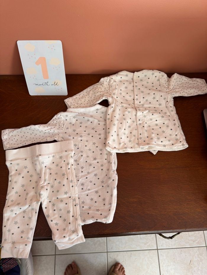 Lot vêtements bébé 1 mois - photo numéro 2