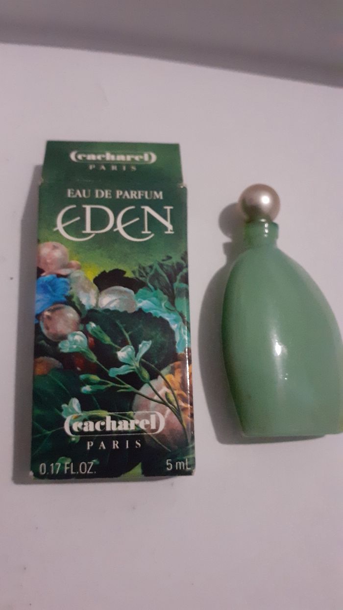 Eau  de parfum eden cacharel  5ml
