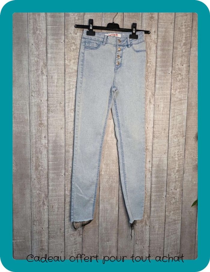 Jean taille haute Jennyfer 32 - photo numéro 2