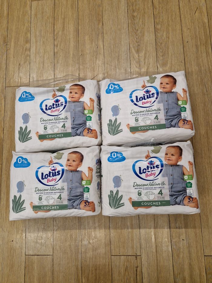 148 couches Lotus baby taille 4
